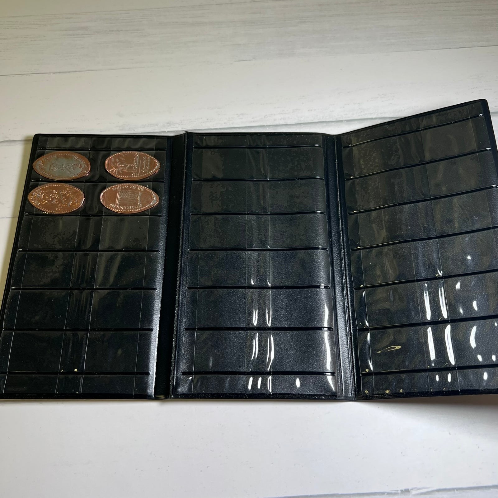 1999 Universal Studios Escape Pressed Penny Album w 4 Elongated Pennies