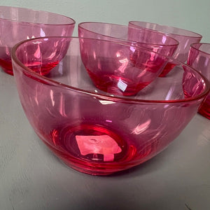 JC Penney Sheer Nappy Power Pink Bowls Set of 5 Plastic Bowls