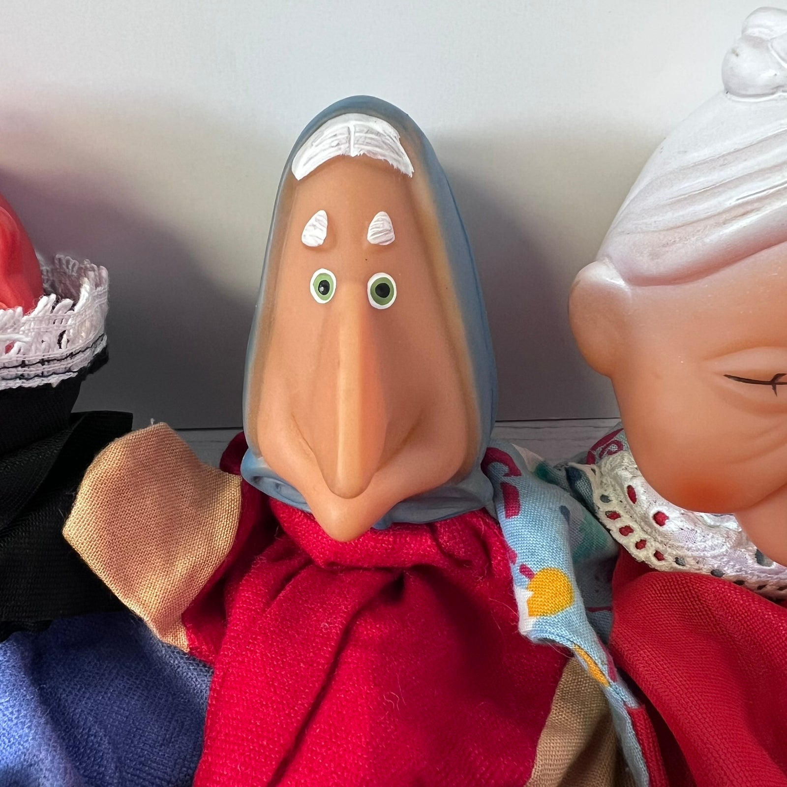 Lot of 4 Vintage Fairy Tale Hand Puppets Grandma Witch King Jester 1970s