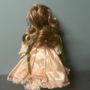 Robin Woods 14 inch Vinyl Doll 1988 Guinevere