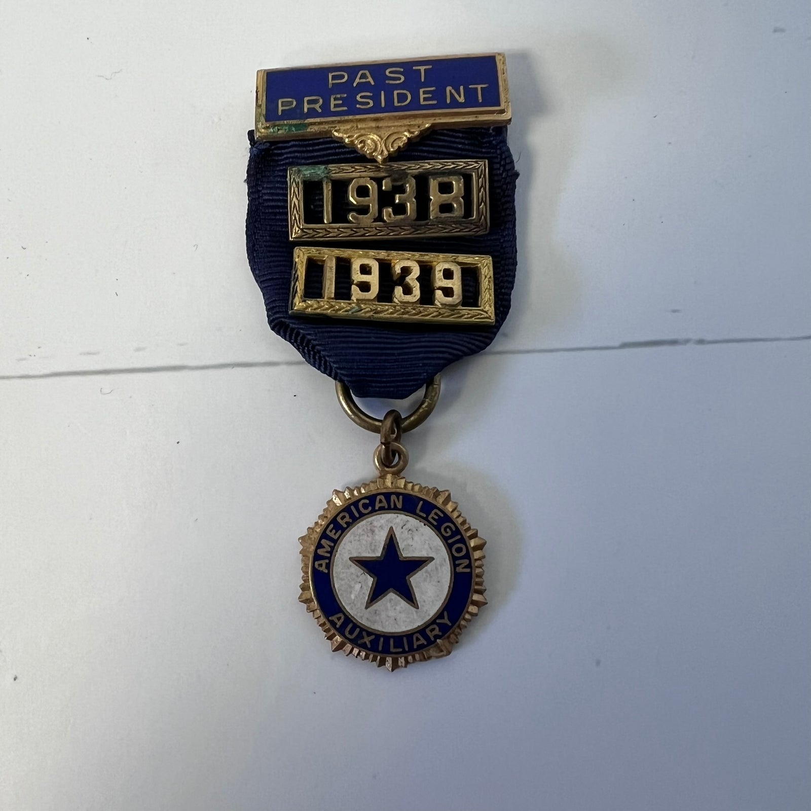 Vintage 1938 1939 American Legion Auxiliary Past President Medal LGB Balfour