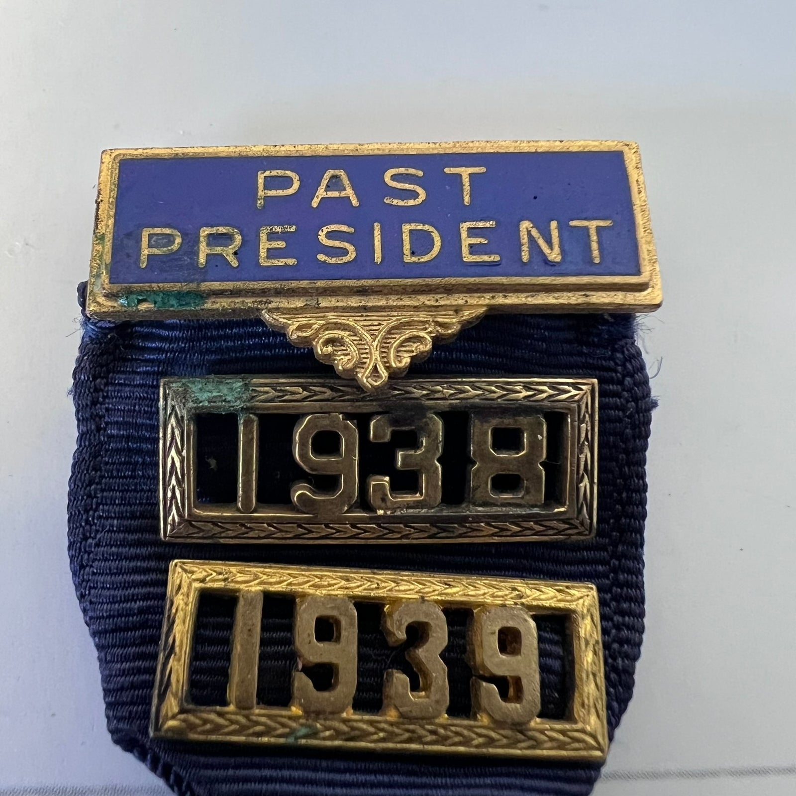 Vintage 1938 1939 American Legion Auxiliary Past President Medal LGB Balfour