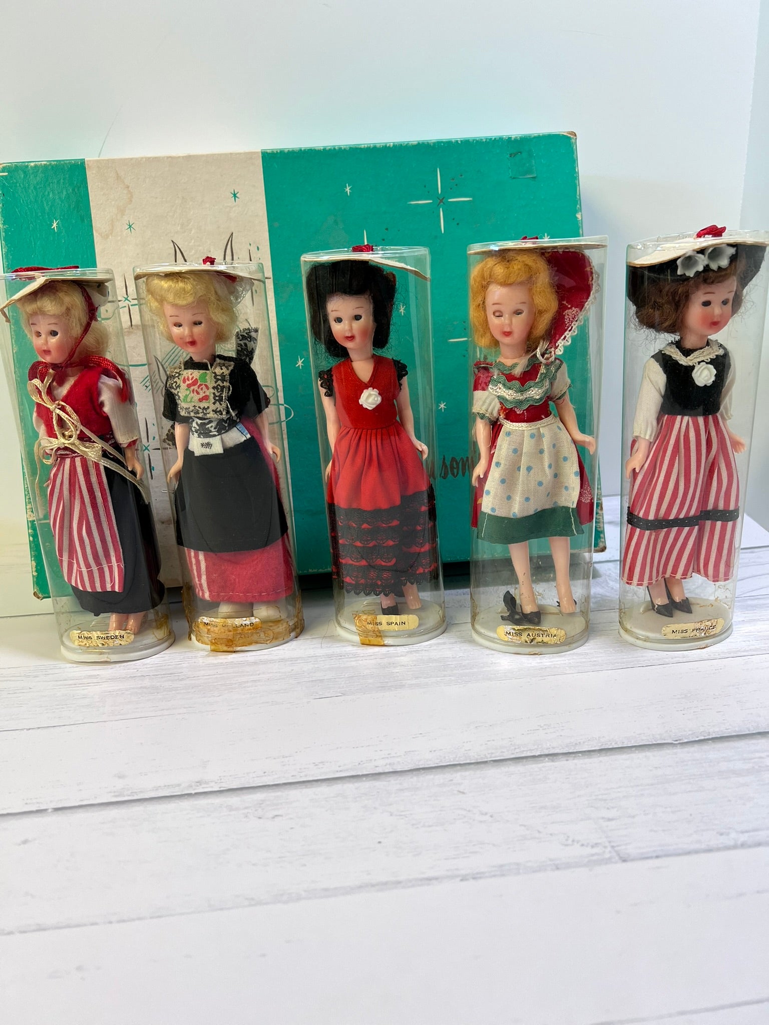 Vintage Dolls of All Nations 5 Doll Set Lawson's Holiday Boxed Sweden Poland Spain Austria France