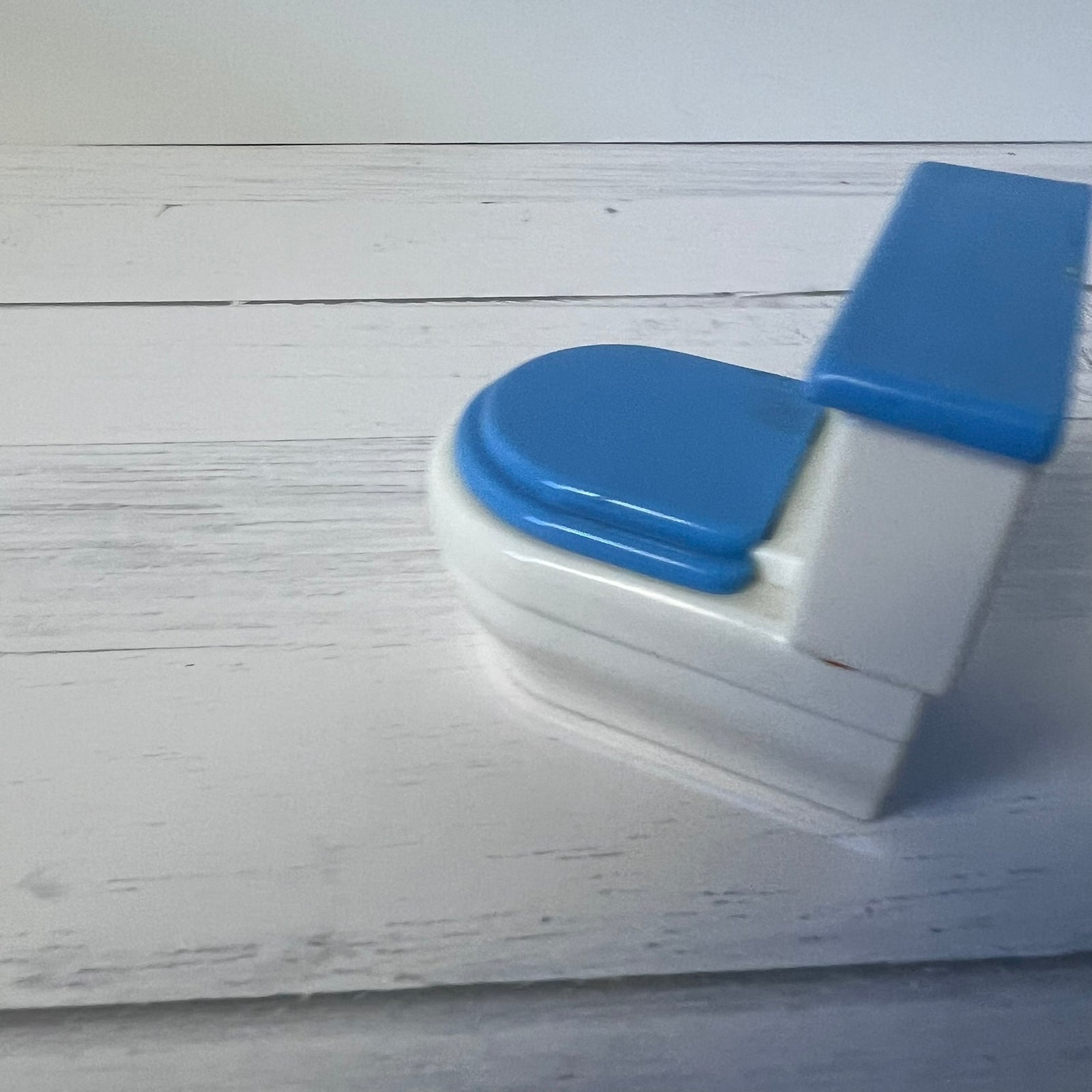Vintage Little Tikes Grand Mansion Dollhouse Toilet White Blue Bathroom Furniture
