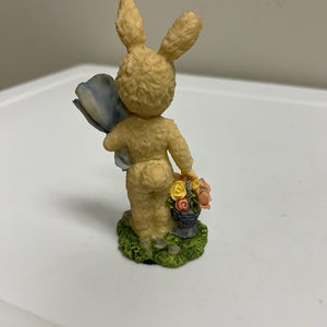Easter Bunny Figurines Lot of 3 Small Resin Bunny Rabbit Decoration