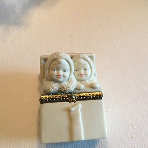 Snowbabies Surprise Hinged Trinket Box