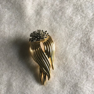 Vintage Gold Tone Feather Brooch With Silver Tone Center