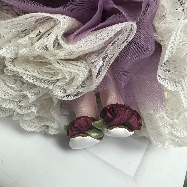 1996 Curtain Call Kids Robin Woods Doll Holly 16 inches