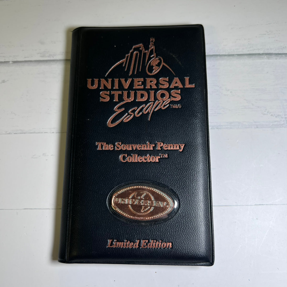 1999 Universal Studios Escape Pressed Penny Album w 4 Elongated Pennies