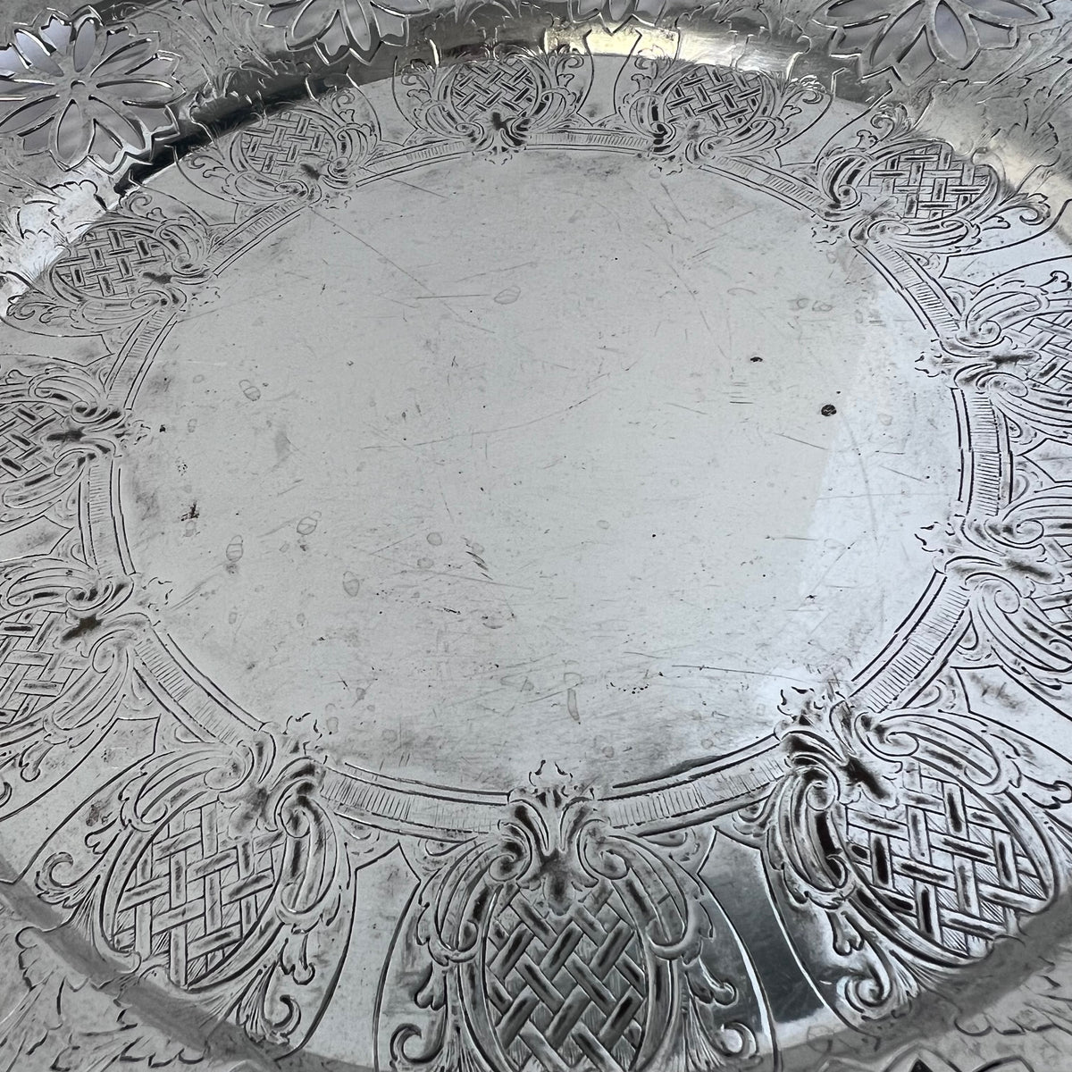 Royal Rochester 3723 Silver-Plated Serving Tray Round 11 Inch
