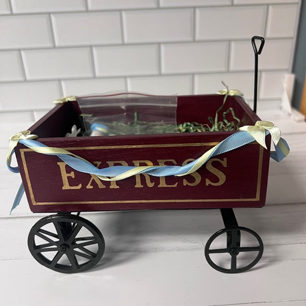 Express wooden wagon decor