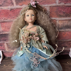 Robin Woods Little Lady of the Lake Doll Camelot Castle Collection