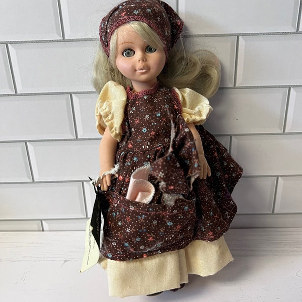 Robin Woods Poor Cinderella 9in Vinyl Doll 1987