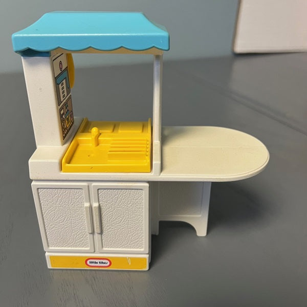 Little Tikes Vintage Dollhouse Kitchen Island Blue Yellow