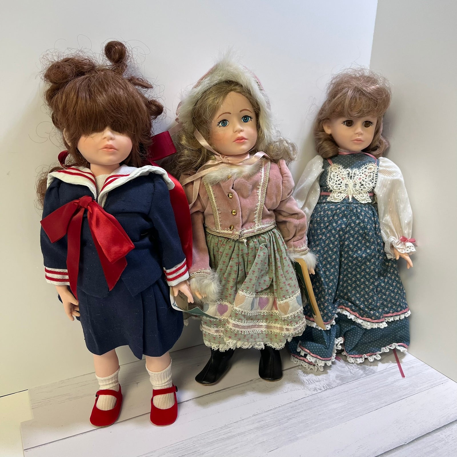 Lot of 3 Robin Woods Dolls Vinyl Dolls Samantha Larisia Signed 1989