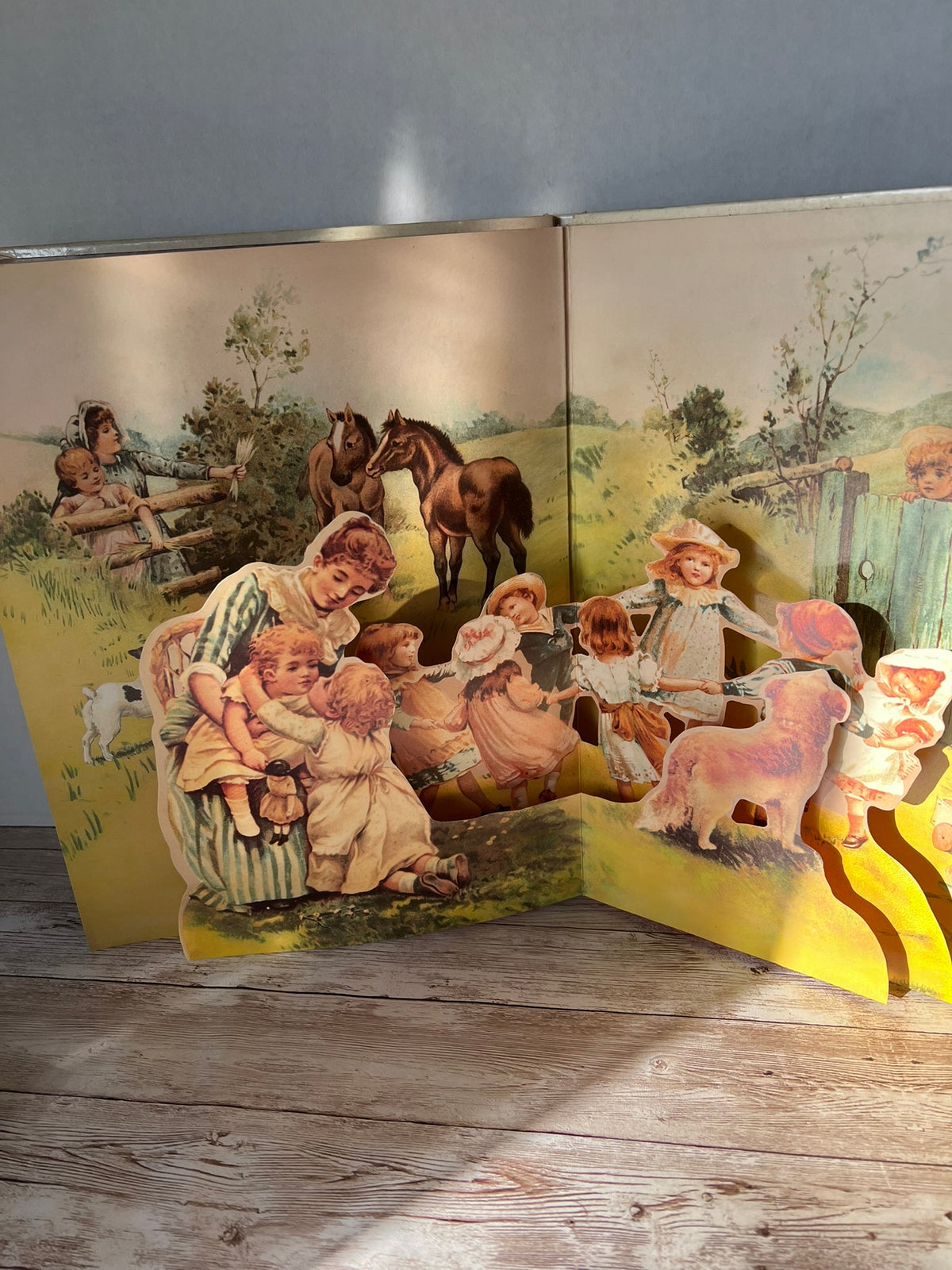 Nister We Visit the Farm Pop-Up Book 1989 Hardcover Farm Animals ISBN 039921724X