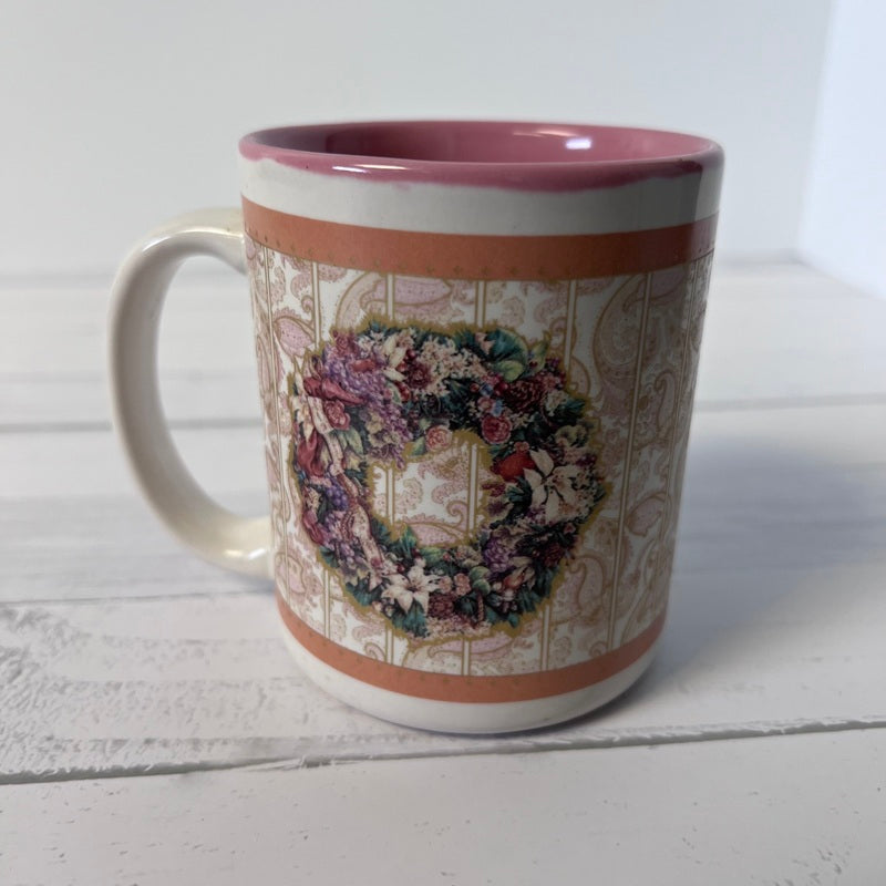 wreath mug pink 