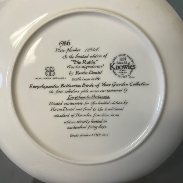Robin Knowles 8.5 inch The Robin Decorative Plate 1986