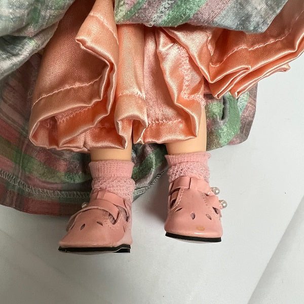 Robin Woods Living Poetry Collection Catherine 14in Vinyl Doll