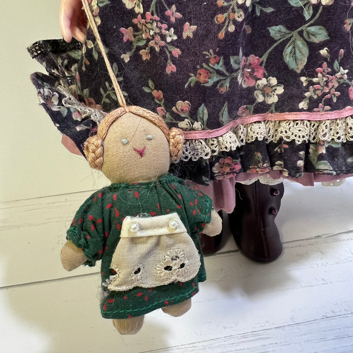 Robin Woods Priscialla collectible doll the lost doll 