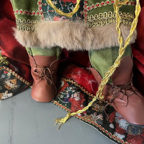 Robin Woods Saint Nicholas 18 inch The 1991 Christmas Collection Doll 