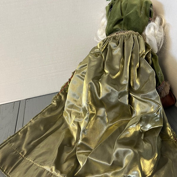 Robin Woods Saint Nicholas 18 inch The 1991 Christmas Collection Doll 