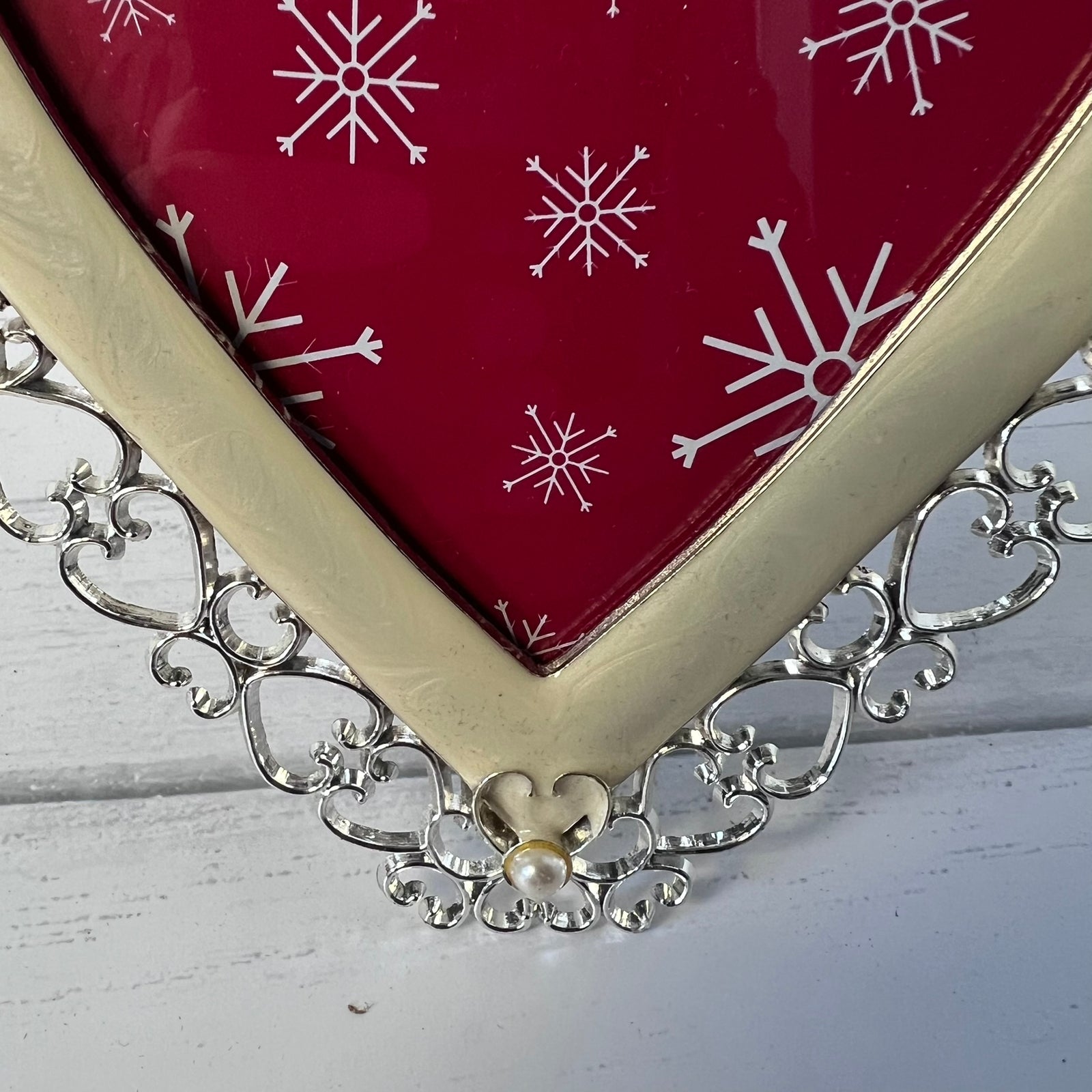 pearl decor on picture frame