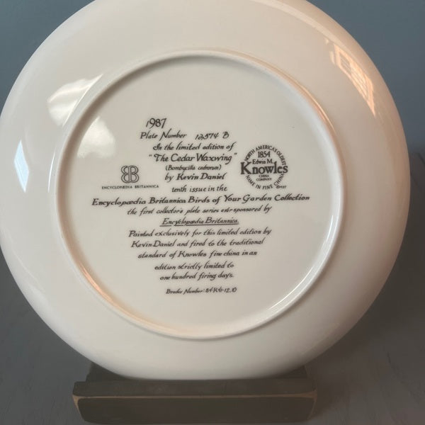 Authentic 1987 Kevin Daniel Cedar Waxwing Collectible Plate