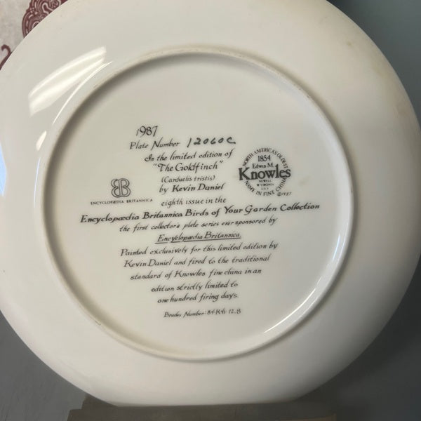 The Goldfinch Collectible Plate by Kevin Daniel 1987