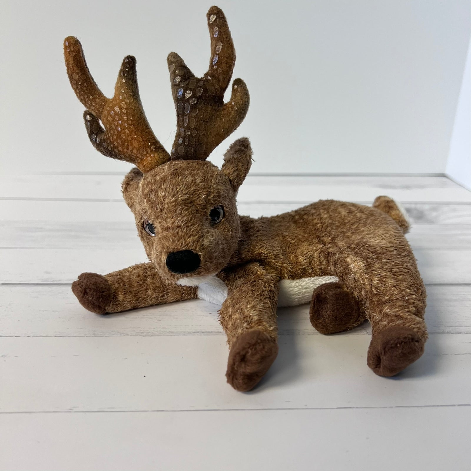 Ty Beanie Baby Roxie the Reindeer Plush 2000 Retired Black Nose Variant