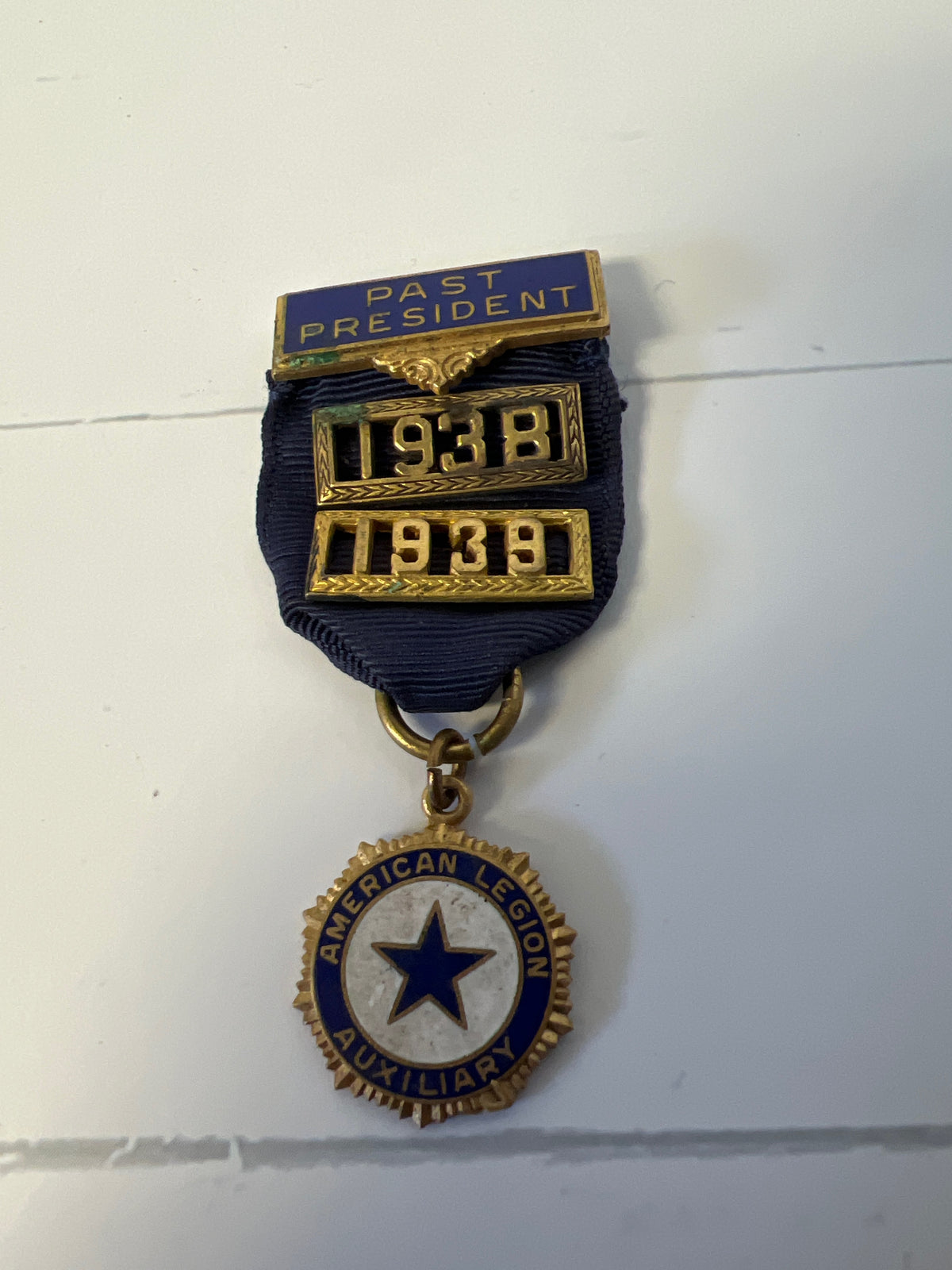 Vintage 1938 1939 American Legion Auxiliary Past President Medal LGB Balfour