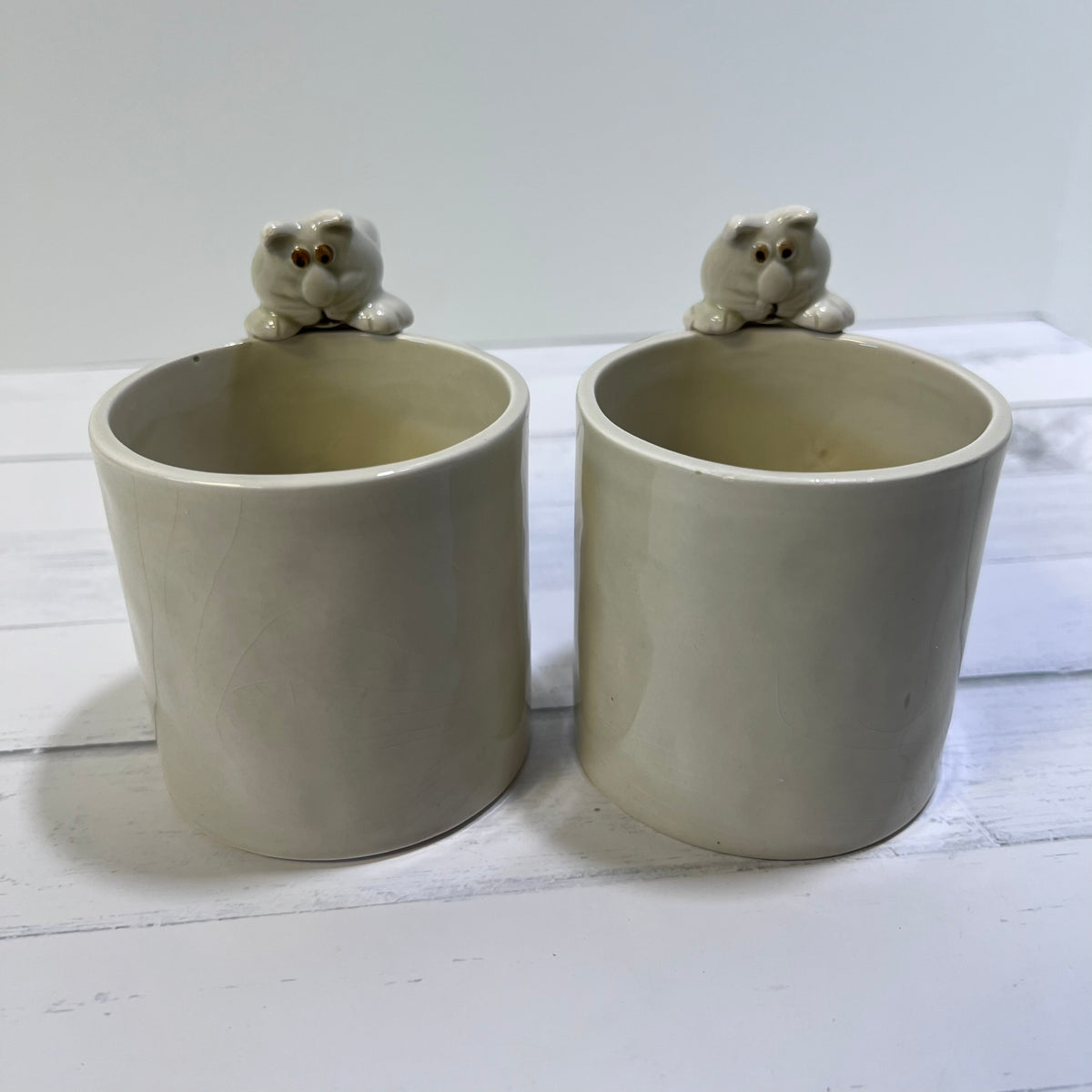 Vintage Fitz &amp; Floyd Cat Nap Mugs Set of 2 Cat Handle Fish Surprise 1977 1978
