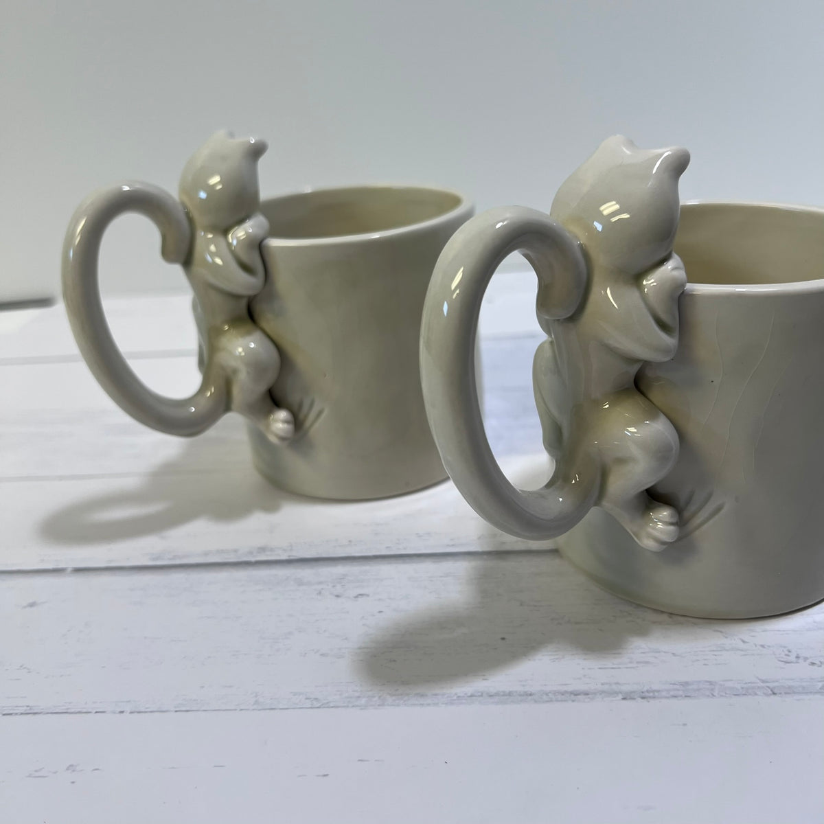 Vintage Fitz & Floyd Cat Nap Mugs Set of 2 Cat Handle Fish Surprise 1977 1978