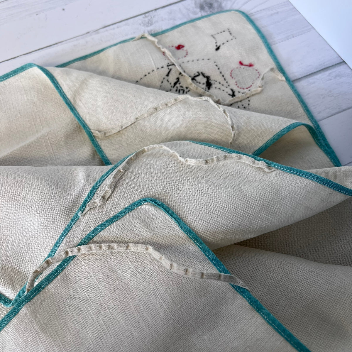 Vintage Hand Embroidered Linen Bridge Cloth Card Table Cover Puppy Motif 31x31