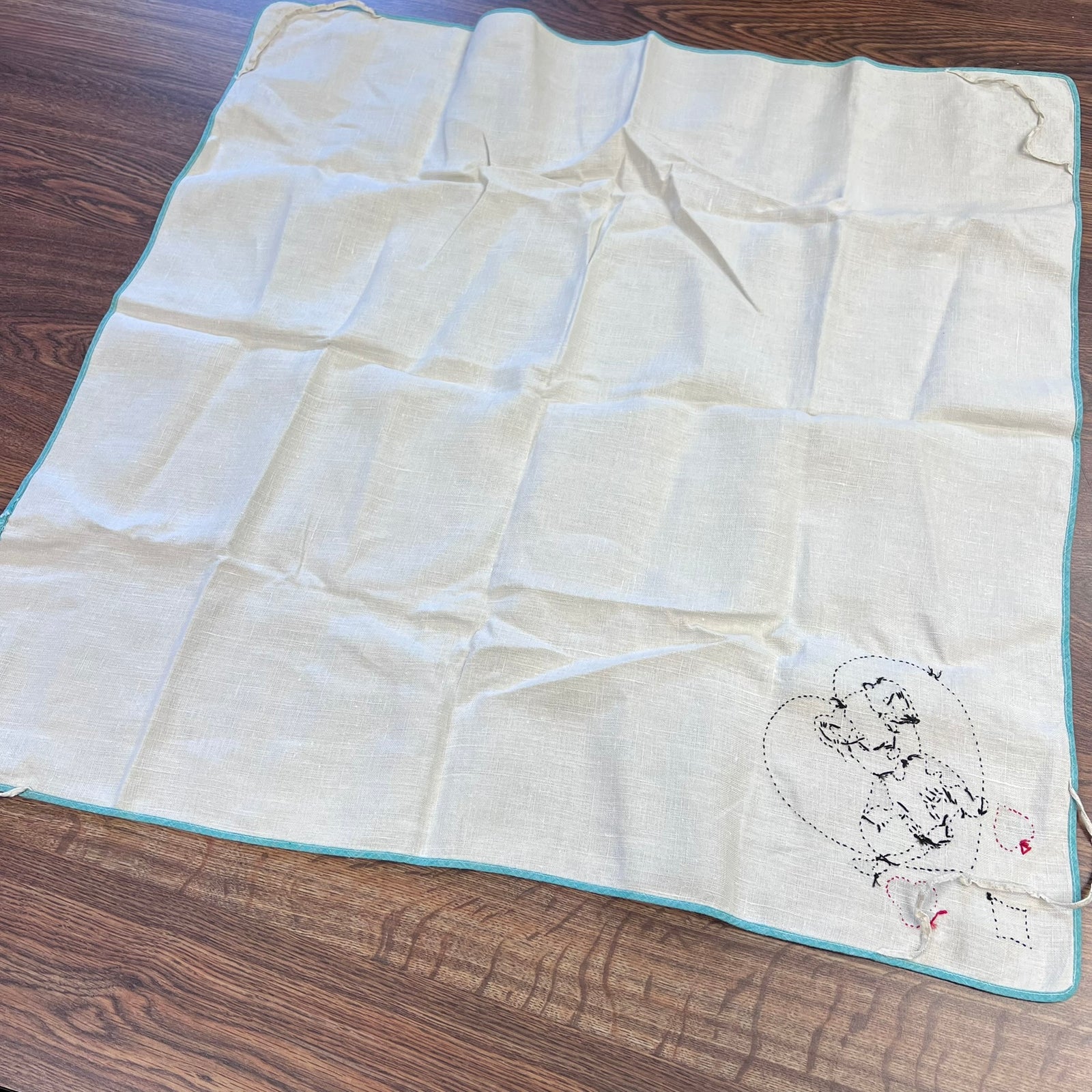 Vintage Hand Embroidered Linen Bridge Cloth Card Table Cover Puppy Motif 31x31