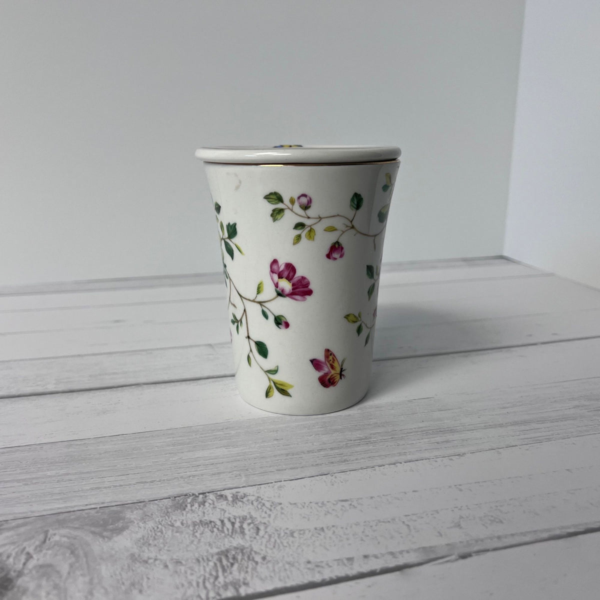 floral tea mug with lid