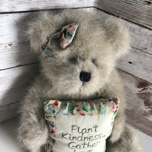 Boyds Bears Plant Kindness Gather Love 2008 Jointed Bear 7.5in