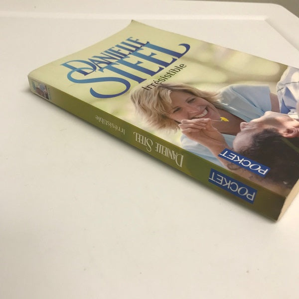 Danielle Steel Irresistible Pocket Paperback Book