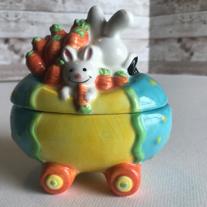 Hallmark Gourmet Gift Ceramic Easter Egg Car Bunny Family
