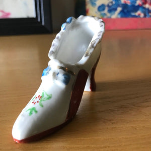 Japanese Porcelain Miniature Shoe