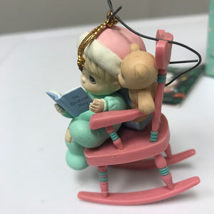 Precious Moments Lets Snuggle Together For Christmas 1995 Ornament