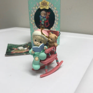 Precious Moments Lets Snuggle Together For Christmas 1995 Ornament