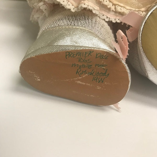 Robin Woods Plush Stuffed Bear Princess Brown Stuffed Animal 1988