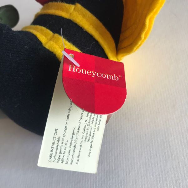 Russ Honeycomb Frog Shelf Sitter Plush Resin Frog Honey Bee With Heart