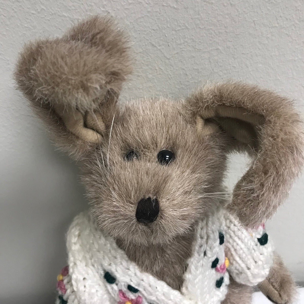 Studio 33 Plush Bunny Rabbit 9" Stuffed Animal 1998