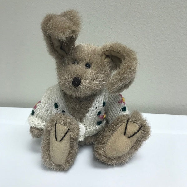 Studio 33 Plush Bunny Rabbit 9" Stuffed Animal 1998