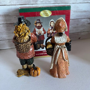 Thanksgiving Pilgrims Figurines Treasured Times Holiday Collection Set of 2
