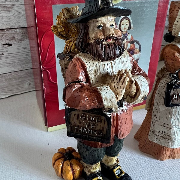 Thanksgiving Pilgrims Figurines Treasured Times Holiday Collection Set of 2