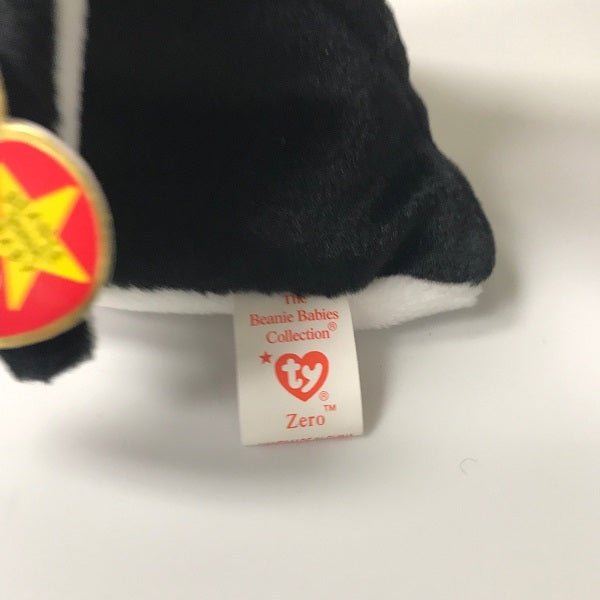 Ty Beanie Baby Zero the Penguin with Santa Hat 1998