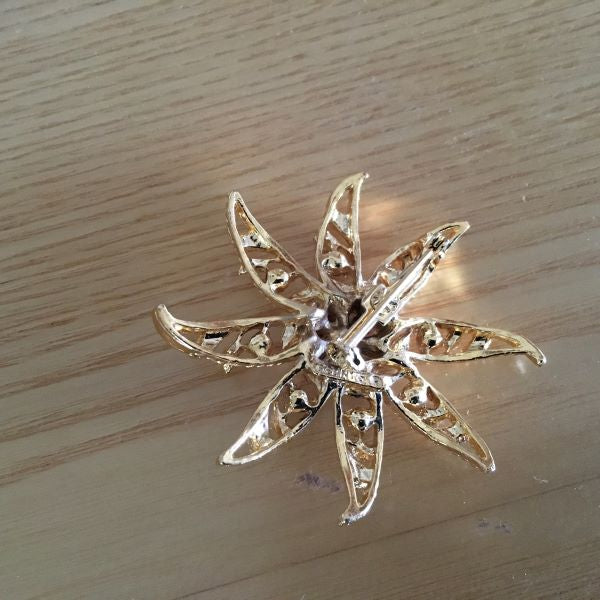 Vintage Flower Starburst Brooch Pink Gems With Gold Color Tone